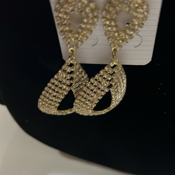 Super sparkly double teardrop, crystal  embellished post style earrings new - Picture 3 of 5